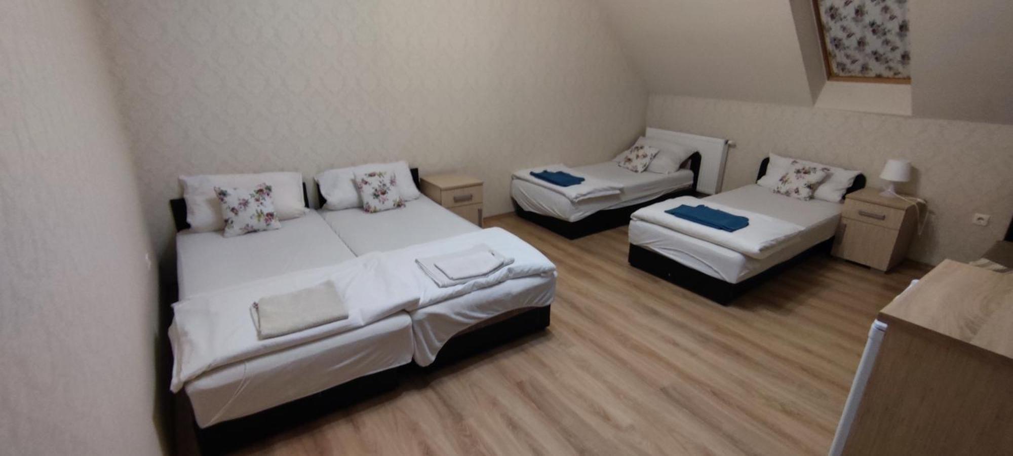 Village Garden Family Guest House Tiszakanyar Bagian luar foto